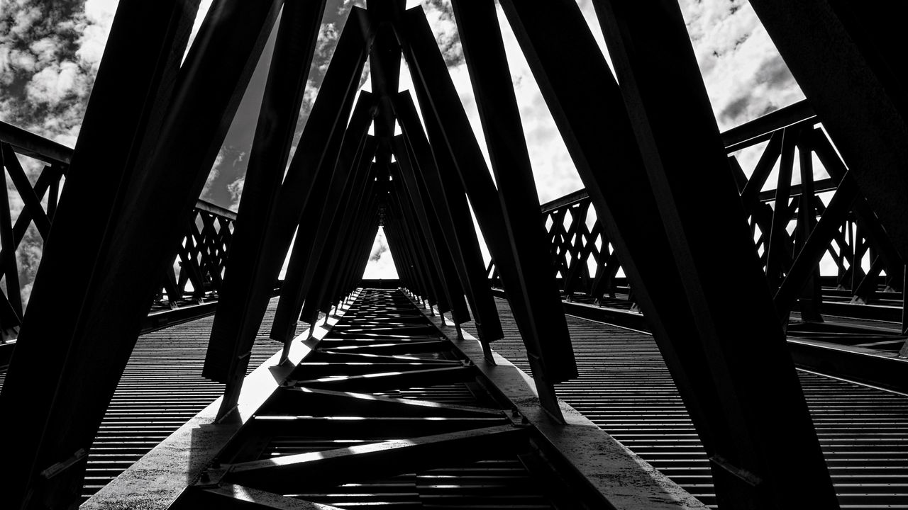 Wallpaper bridge, construction, sun, black and white