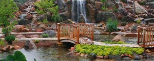 Preview wallpaper bridge, falls, garden, rain, path