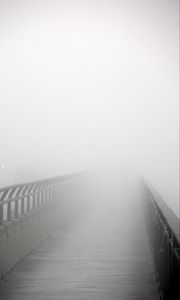 Preview wallpaper bridge, fog, bw