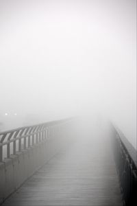 Preview wallpaper bridge, fog, bw