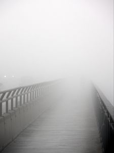 Preview wallpaper bridge, fog, bw