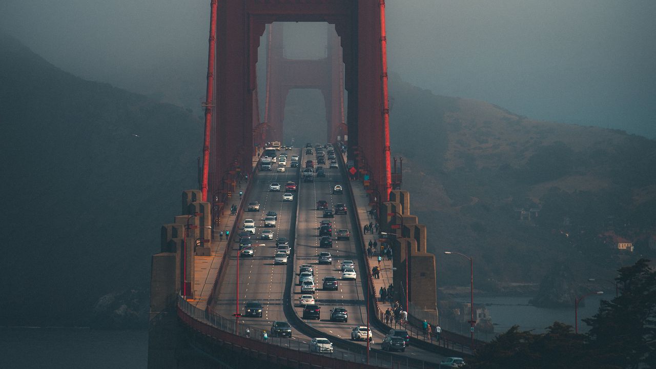 Wallpaper bridge, fog, city, movement