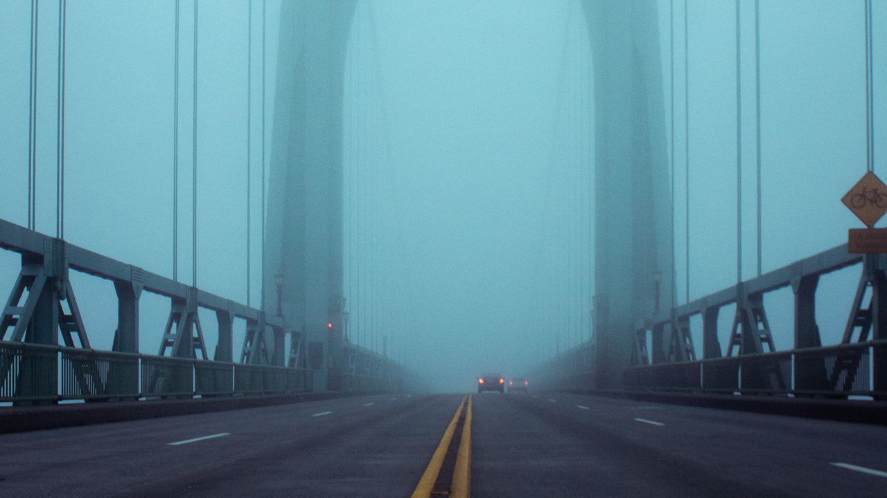 Wallpaper bridge, fog, lights, traffic, city
