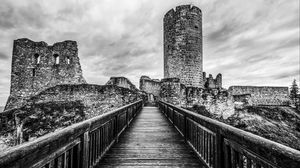Preview wallpaper bridge, fortress, ruins, black and white