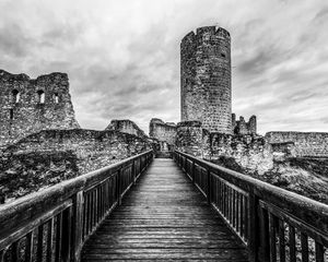 Preview wallpaper bridge, fortress, ruins, black and white