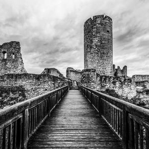 Preview wallpaper bridge, fortress, ruins, black and white