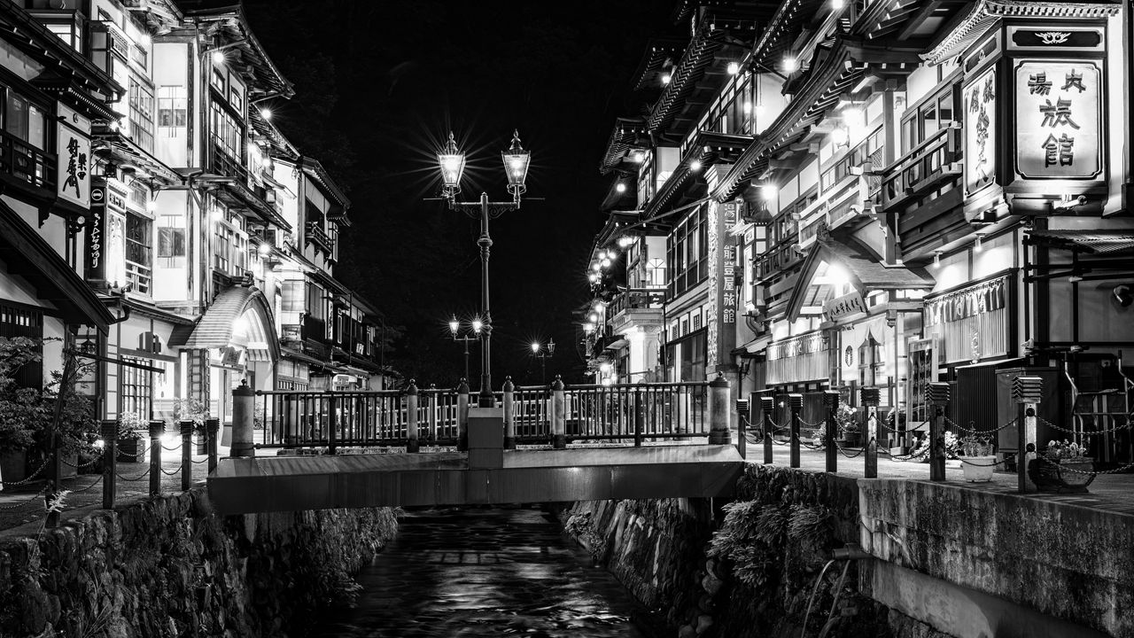 Wallpaper bridge, lights, buildings, black and white, night
