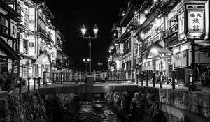 Preview wallpaper bridge, lights, buildings, black and white, night