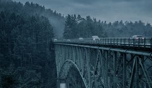 Preview wallpaper bridge, mountains, cars, evening