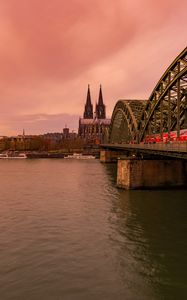 Preview wallpaper bridge, river, towers, buildings, boats