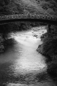 Preview wallpaper bridge, river, trees, stones, black and white