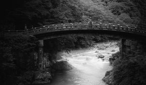 Preview wallpaper bridge, river, trees, stones, black and white