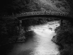 Preview wallpaper bridge, river, trees, stones, black and white