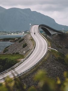 Preview wallpaper bridge, road, skater, slope