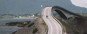 Preview wallpaper bridge, road, skater, slope