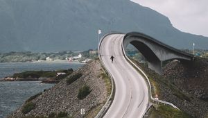 Preview wallpaper bridge, road, skater, slope