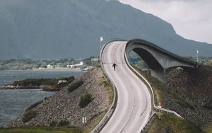Preview wallpaper bridge, road, skater, slope