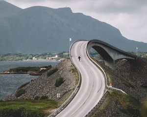 Preview wallpaper bridge, road, skater, slope