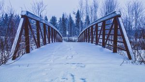 Preview wallpaper bridge, snow, traces, winter