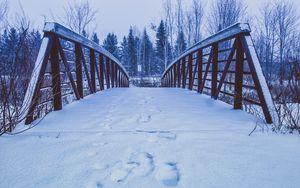 Preview wallpaper bridge, snow, traces, winter