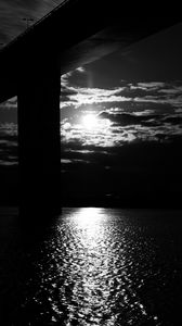 Preview wallpaper bridge, sun, bw, dark, river, reflection