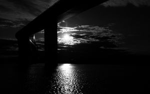 Preview wallpaper bridge, sun, bw, dark, river, reflection