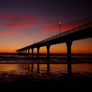 Preview wallpaper bridge, twilight, sea, dark