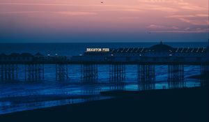 Preview wallpaper brighton, pier, beach, sunset, sea