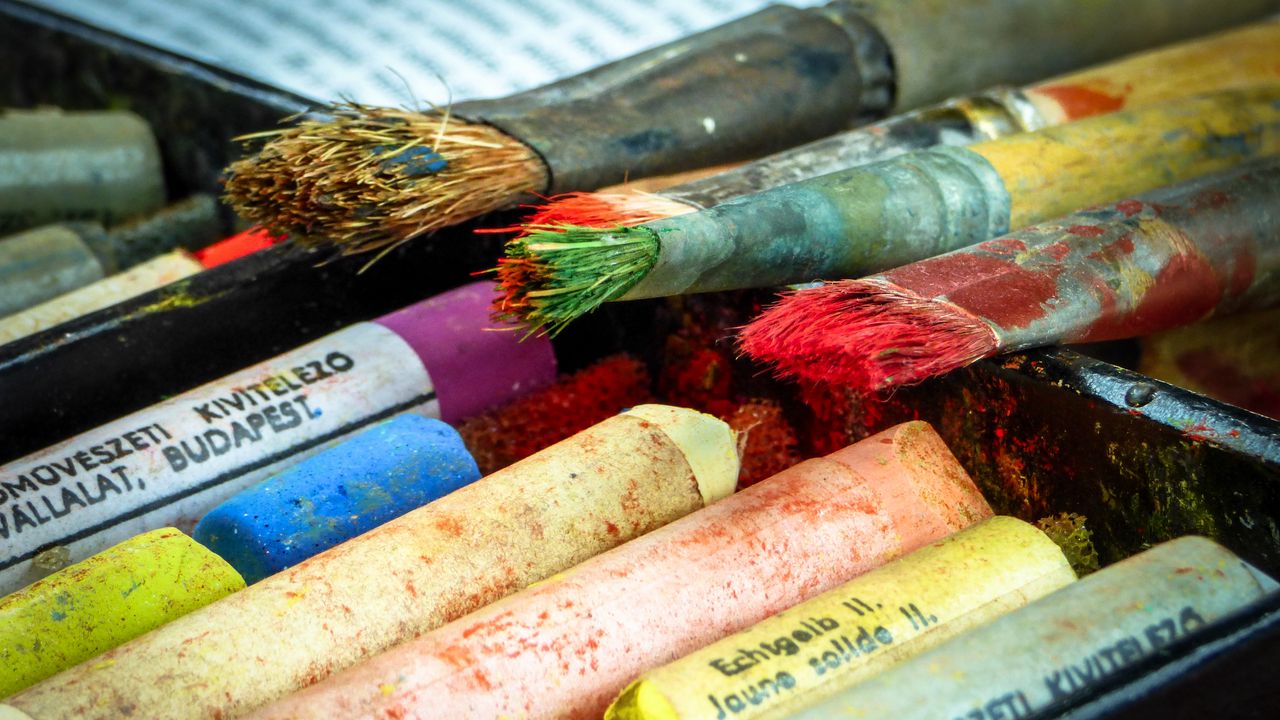 Wallpaper brushes, chalk, pastels, art supplies