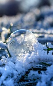 Preview wallpaper bubble, orb, frost, snow