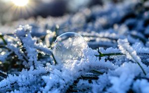 Preview wallpaper bubble, orb, frost, snow