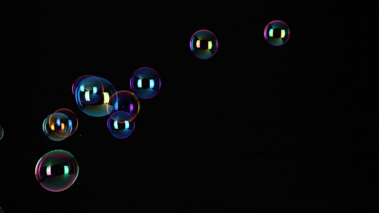 Wallpaper bubbles, black, flight