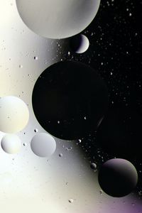 Preview wallpaper bubbles, circles, water, gradient, black