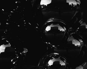 Preview wallpaper bubbles, glare, reflection, black and white, black