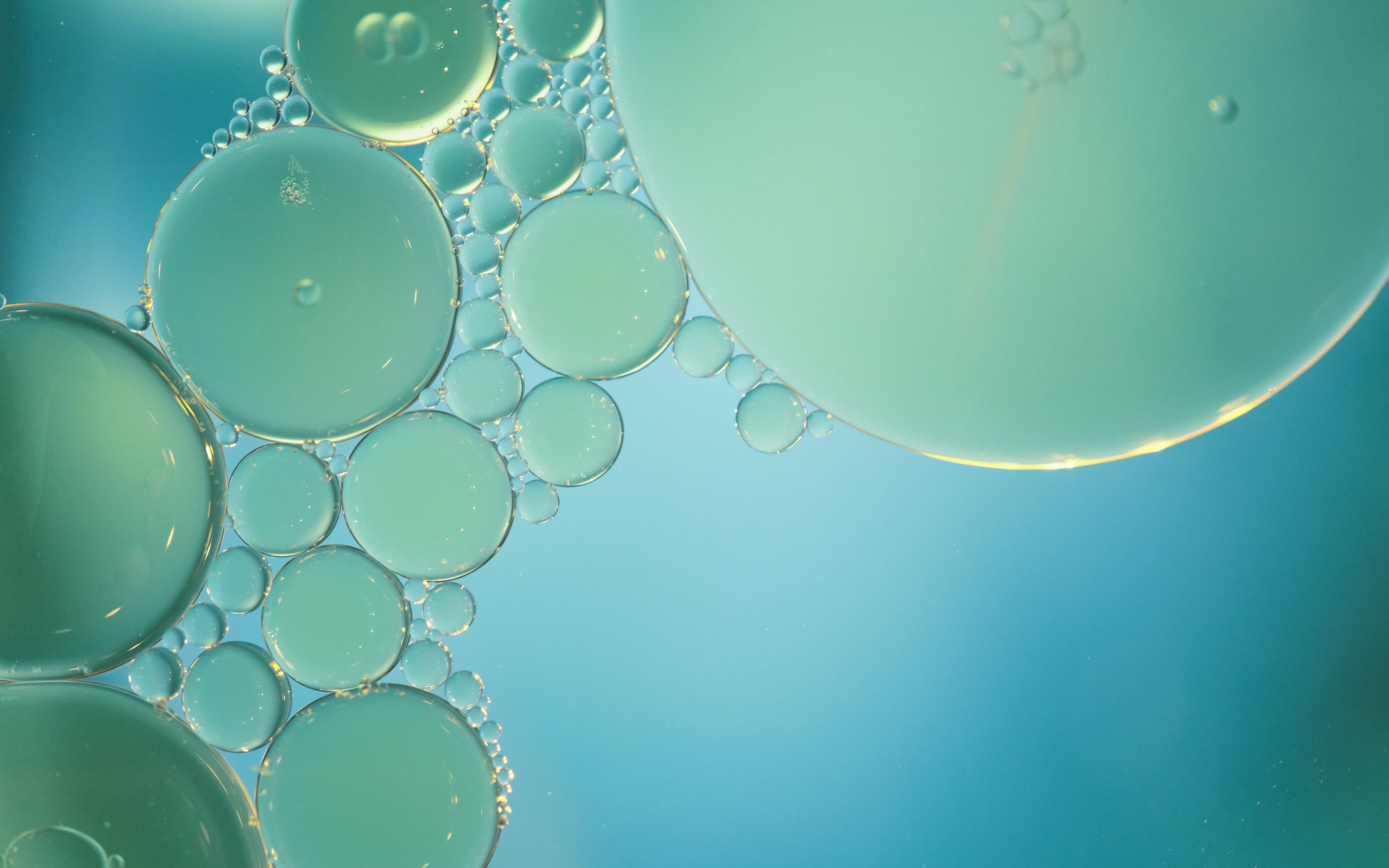 Виниловые обои пузырями. Мыльные пузыри. Пузыри в воде. Фон пузыри. Вода абстракция.