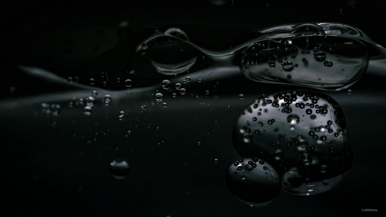 Wallpaper bubbles, water, dark, macro