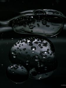 Preview wallpaper bubbles, water, dark, macro