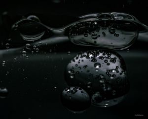 Preview wallpaper bubbles, water, dark, macro