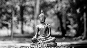 Preview wallpaper buddha, figurine, bw