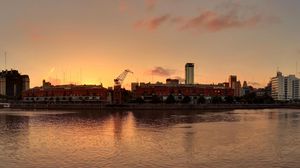 Preview wallpaper buenos aires, argentina, sunset, water, city