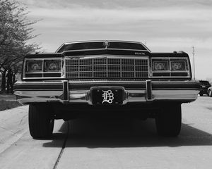 Preview wallpaper buick electra, buick, car, retro, bw, front view