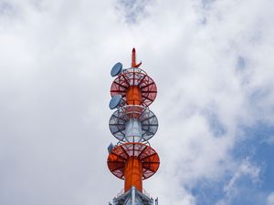 Preview wallpaper building, antenna, facade, sky