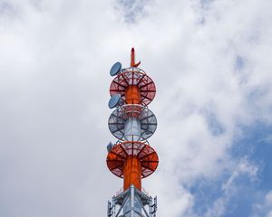 Preview wallpaper building, antenna, facade, sky