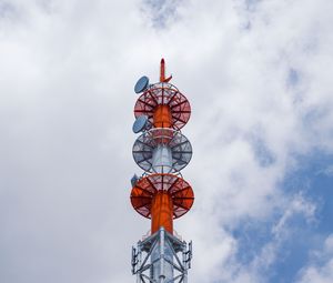 Preview wallpaper building, antenna, facade, sky