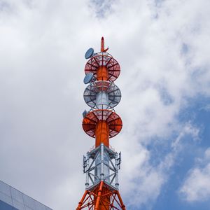 Preview wallpaper building, antenna, facade, sky