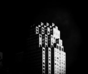 Preview wallpaper building, architecture, black and white, black