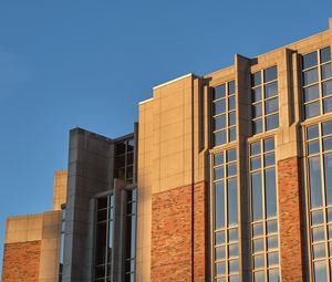 Preview wallpaper building, architecture, facade, windows, bricks