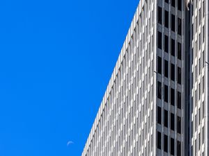 Preview wallpaper building, architecture, facade, edges, sky