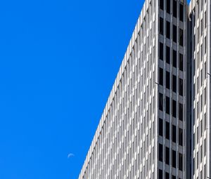 Preview wallpaper building, architecture, facade, edges, sky