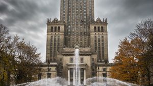 Preview wallpaper building, architecture, fountain, trees